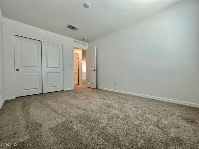 8003 Adelaide Hills Street, Las Vegas, NV 89113