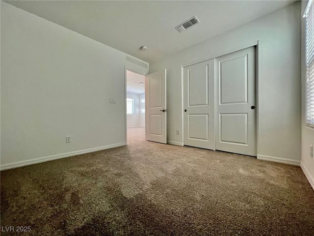 8003 Adelaide Hills Street, Las Vegas, NV 89113