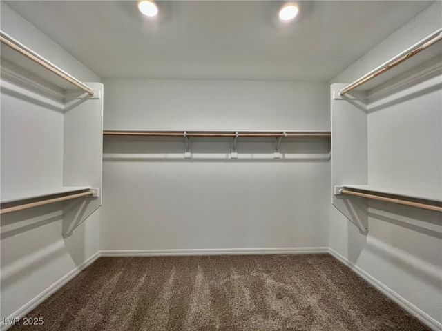 8003 Adelaide Hills Street, Las Vegas, NV 89113