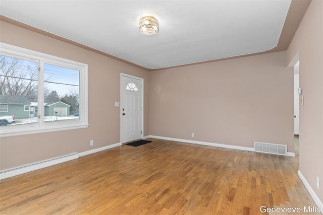 4252 Lester Drive, Grand Rapids, MI 49525