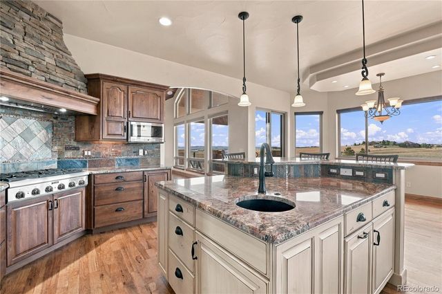 5735 Windridge Point, Colorado Springs, CO 80908