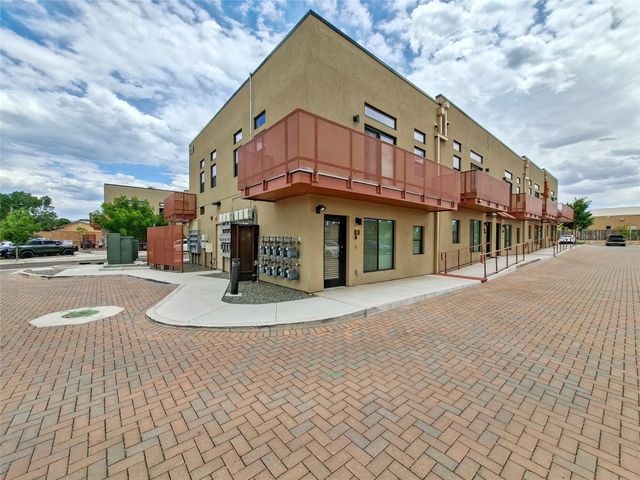 1108 Paseo Corazon 10, Santa Fe, NM 87507