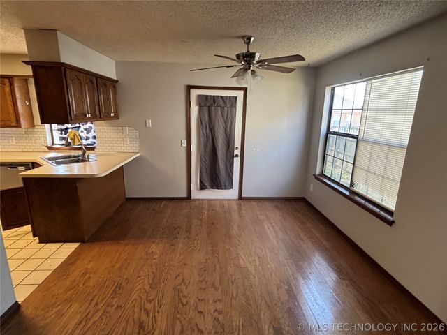 1701 W Inglewood Street, Broken Arrow, OK 74011