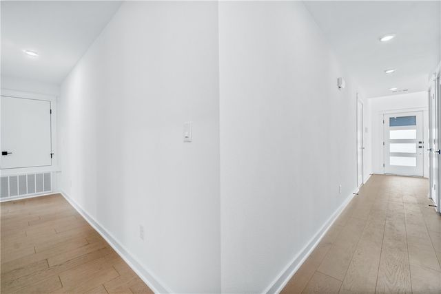 123 S Paddock Loop, Fayetteville, AR 72701