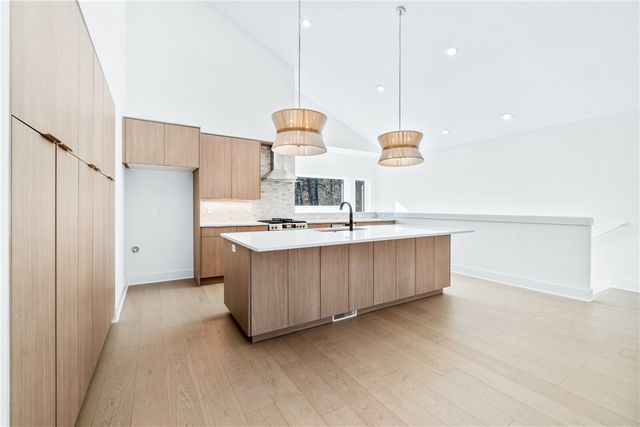 123 S Paddock Loop, Fayetteville, AR 72701