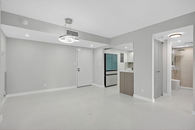 525 N OCEAN Boulevard 422, Pompano Beach, FL 33062
