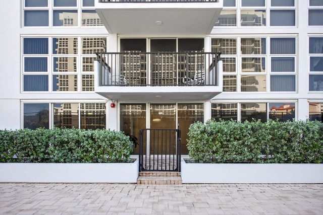 525 N OCEAN Boulevard 422, Pompano Beach, FL 33062