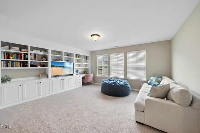 2430 Braxton Wood Lane, Apex, NC 27523