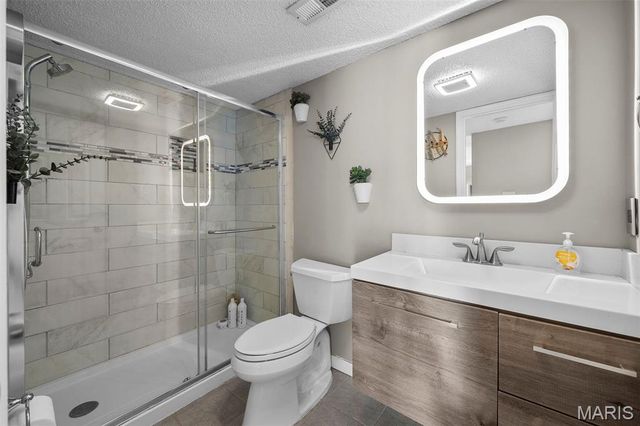 1513 Swallow Drive, St Louis, MO 63144