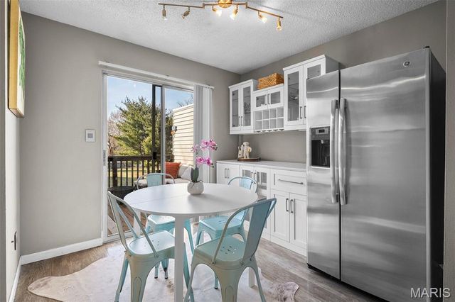 1513 Swallow Drive, St Louis, MO 63144