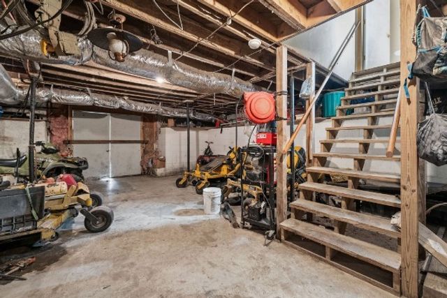 2751 Evins Mill Rd, Smithville, TN 37166