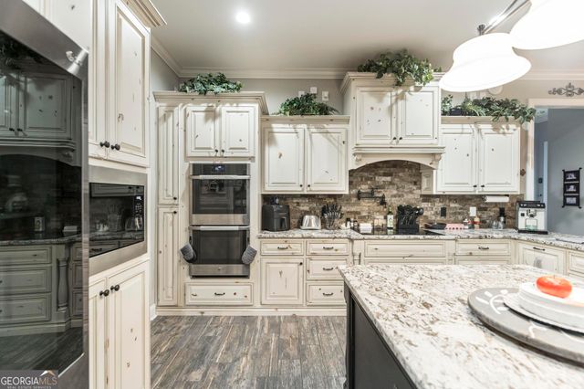 223 Yale Circle, Bonaire, GA 31005