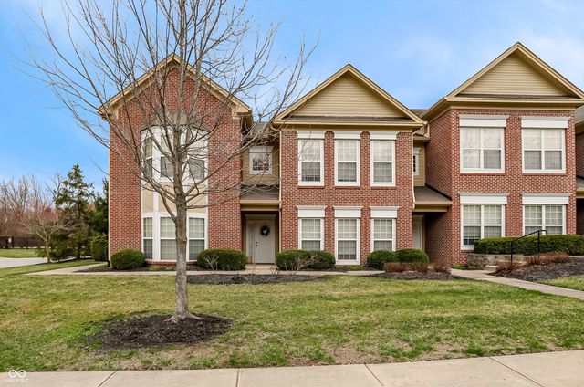 1626 Lacebark Drive A, Greenwood, IN 46143