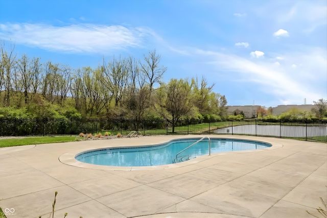 1626 Lacebark Drive A, Greenwood, IN 46143