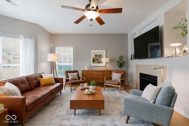 1626 Lacebark Drive A, Greenwood, IN 46143