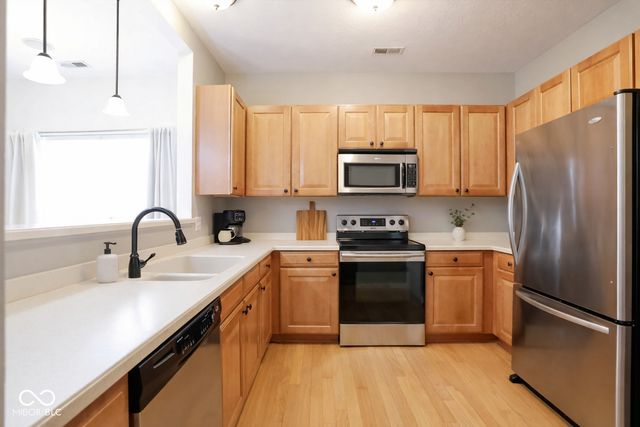 1626 Lacebark Drive A, Greenwood, IN 46143