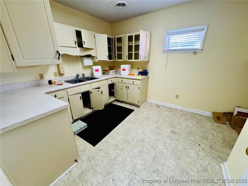 102 W 27th Street, Lumberton, NC 28358 — photo 24
