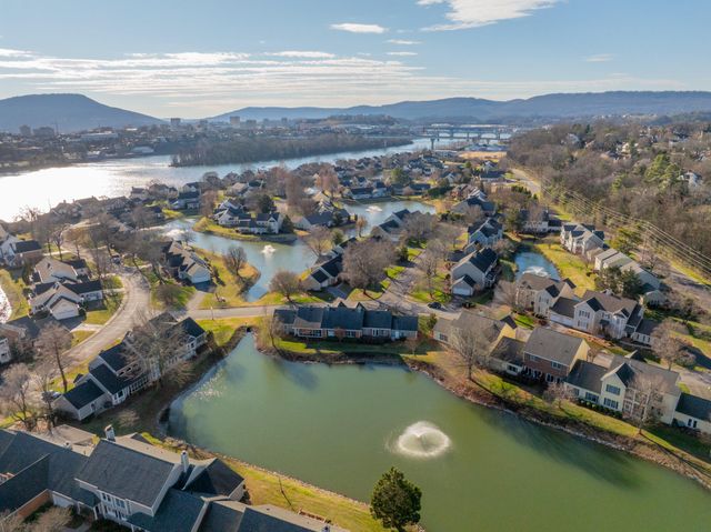 1213 Bridgewater Lane, Chattanooga, TN 37405