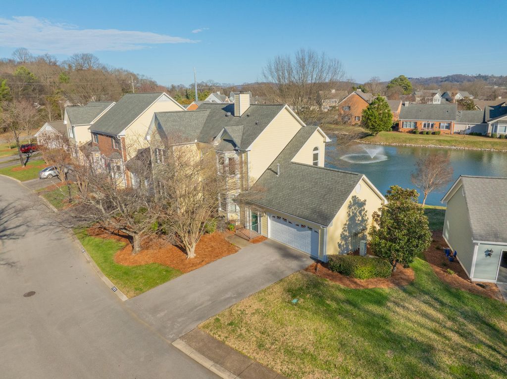 1213 Bridgewater Lane, Chattanooga, TN 37405