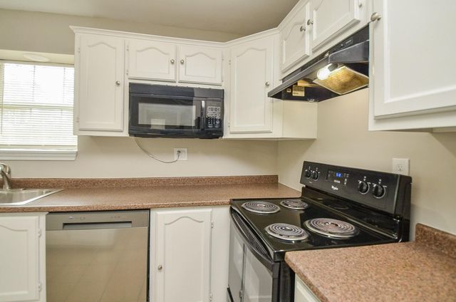 10403 Royal Oaks Drive, Houston, TX 77016