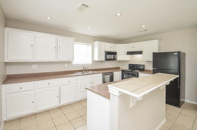 10403 Royal Oaks Drive, Houston, TX 77016