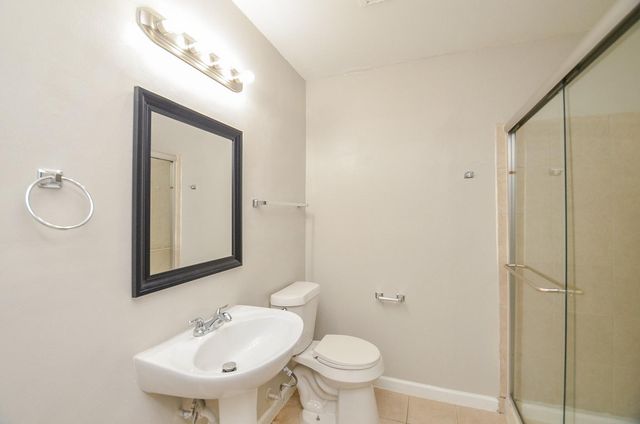 10403 Royal Oaks Drive, Houston, TX 77016