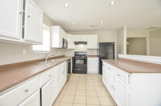 10403 Royal Oaks Drive, Houston, TX 77016