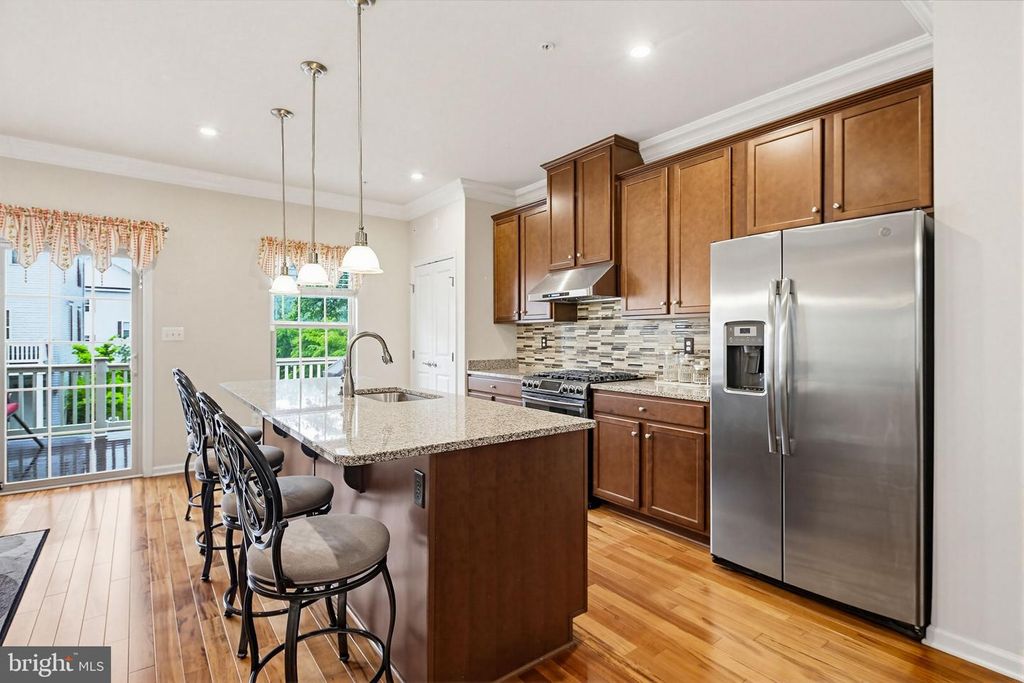 Image 7 of property listing at 10101 CAMPBELL BLVD, Middle River, MD 21220