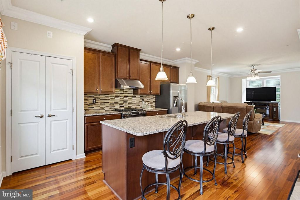 Image 8 of property listing at 10101 CAMPBELL BLVD, Middle River, MD 21220