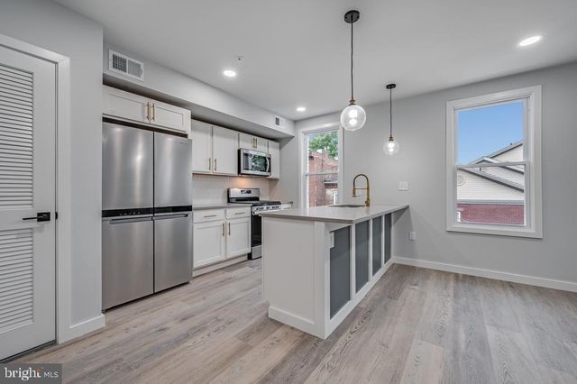 3615 MELON ST, Philadelphia, PA 19104