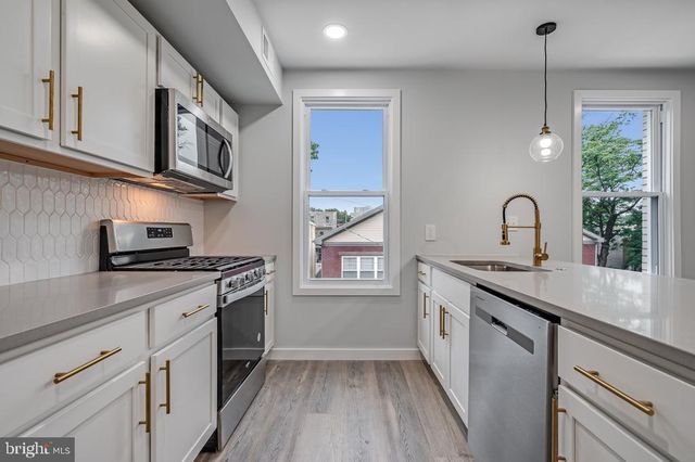 3615 MELON ST, Philadelphia, PA 19104