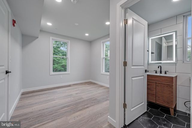 3615 MELON ST, Philadelphia, PA 19104