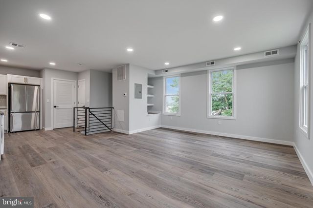 3615 MELON ST, Philadelphia, PA 19104