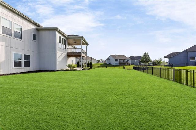 17742 S Myrna Drive, Olathe, KS 66062