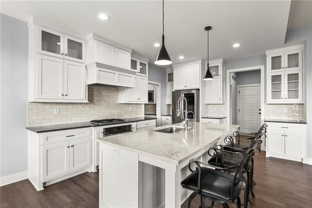 17742 S Myrna Drive, Olathe, KS 66062