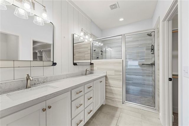 17742 S Myrna Drive, Olathe, KS 66062