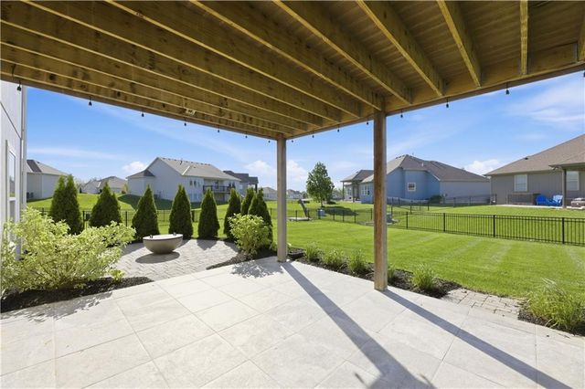 17742 S Myrna Drive, Olathe, KS 66062