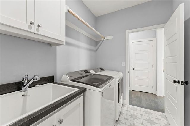 17742 S Myrna Drive, Olathe, KS 66062