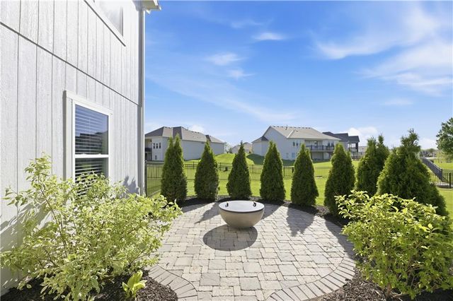 17742 S Myrna Drive, Olathe, KS 66062