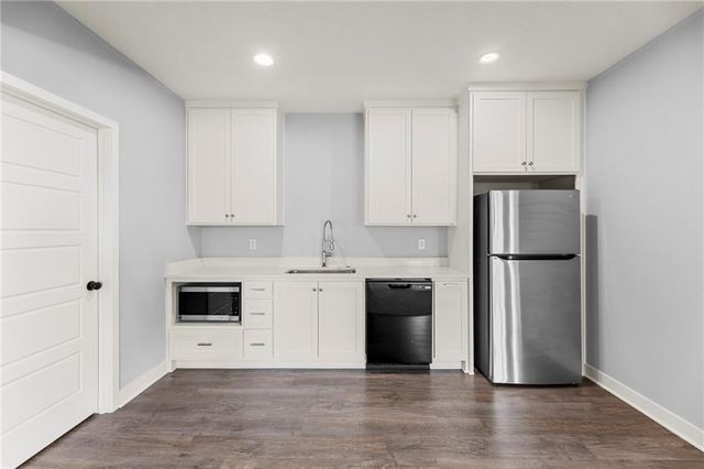 17742 S Myrna Drive, Olathe, KS 66062