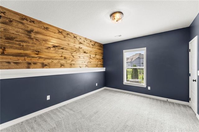 17742 S Myrna Drive, Olathe, KS 66062