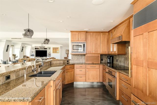 975 N Lincoln Street 14D, Denver, CO 80203