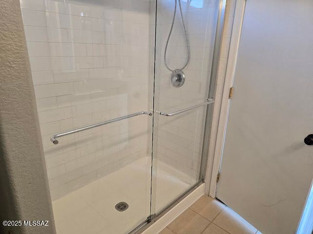 8832 N Mesquite Bluffs Place, Tucson, AZ 85742