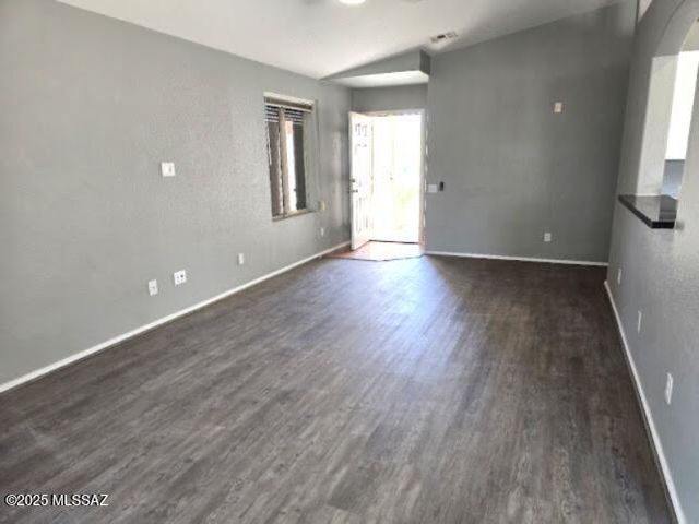 8832 N Mesquite Bluffs Place, Tucson, AZ 85742