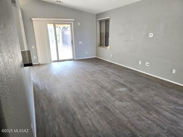 8832 N Mesquite Bluffs Place, Tucson, AZ 85742