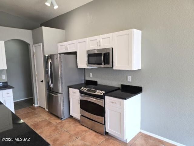 8832 N Mesquite Bluffs Place, Tucson, AZ 85742