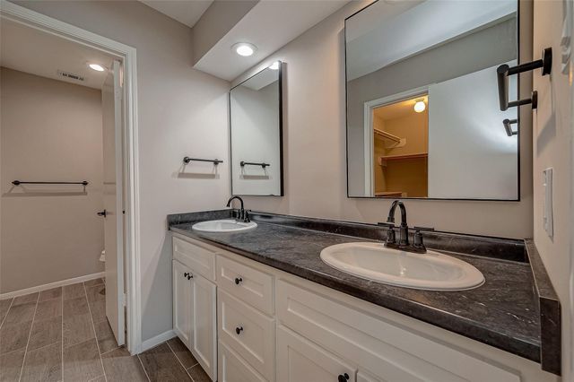 14736 Perthshire Road F, Houston, TX 77079