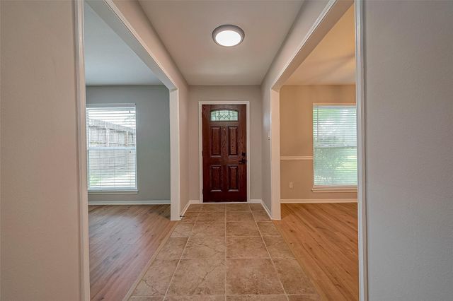 14736 Perthshire Road F, Houston, TX 77079