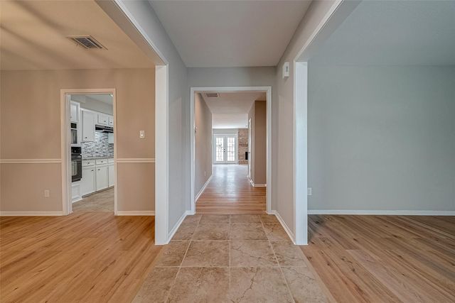 14736 Perthshire Road F, Houston, TX 77079