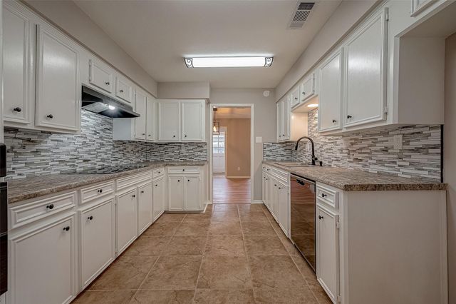 14736 Perthshire Road F, Houston, TX 77079